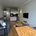 Superbe Studio Avec Mezzanine Au Centre De Paris