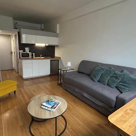 Superbe Avec Mezzanine Au Centre De Apartment Paris
